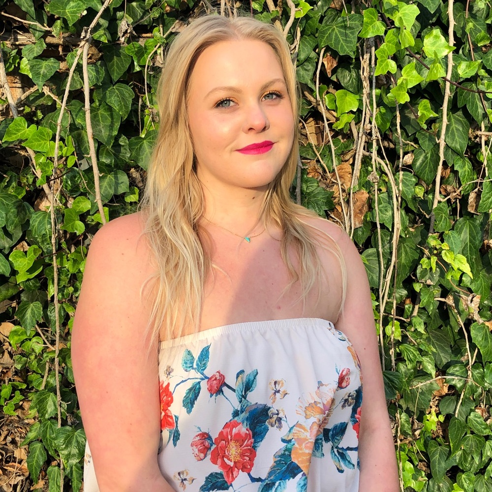 Meet your Posher, Lo